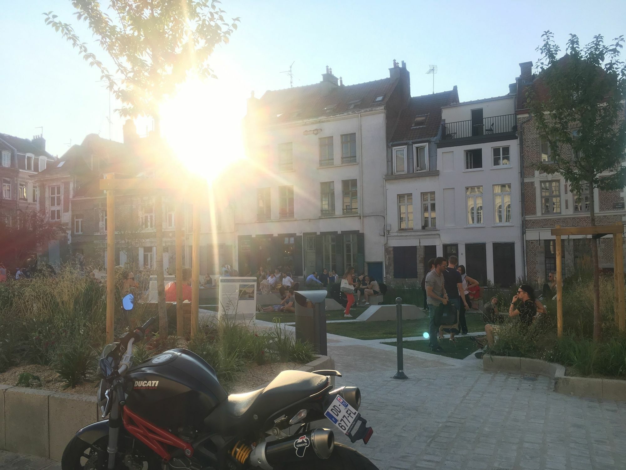 Little Plaza Appart'Hotel Lille Exterior foto